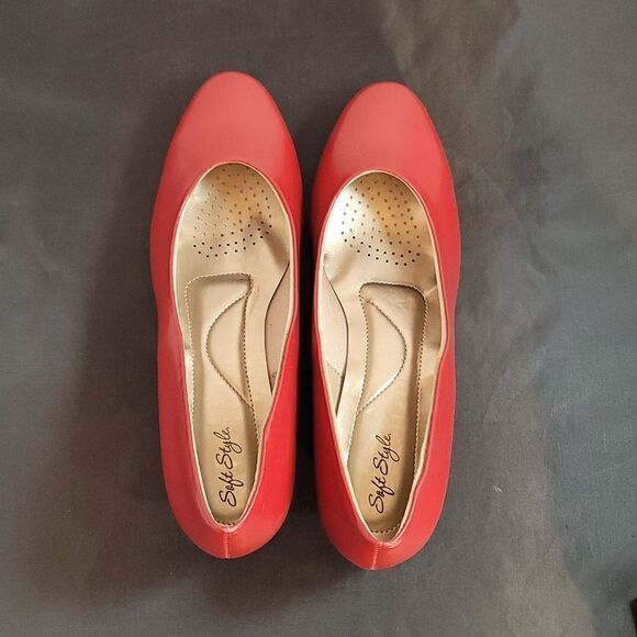 BRAND NEW SOFFT STYLE  ROUND TOE BLOCK KITTEN HEEL PUMP - Picture 4 of 16